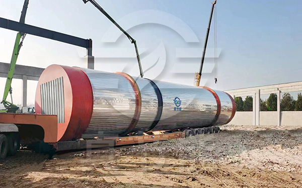 發酵飼料烘干機吊裝現場 發酵飼料烘干機吊裝現場